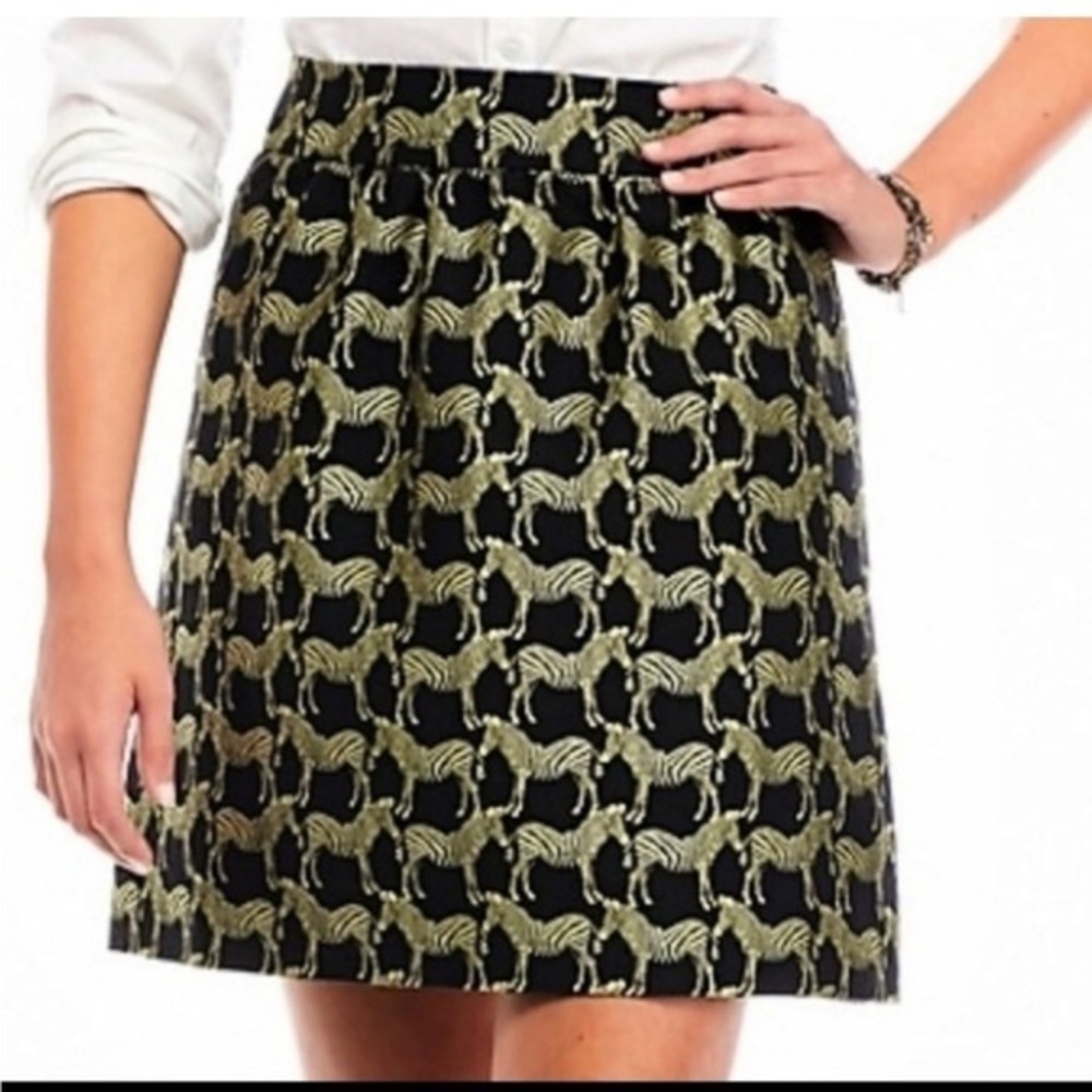 Crown & Ivy Black Bubble Mini Skirt